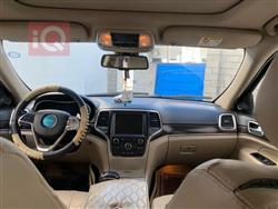 جیپ گراند شیرۆکی